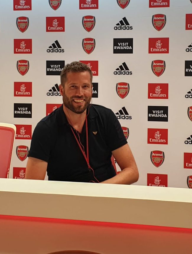 01f4a7e1-c4fb-4a10-8a89-830df2fede8c