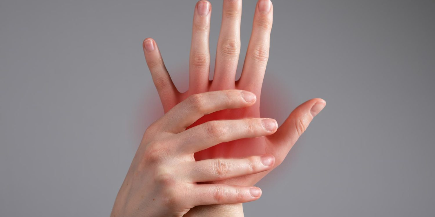 hand-bones-pain-concept-inflammation-injury-ache-hand Complex Regionaal Pijnsyndroom hand