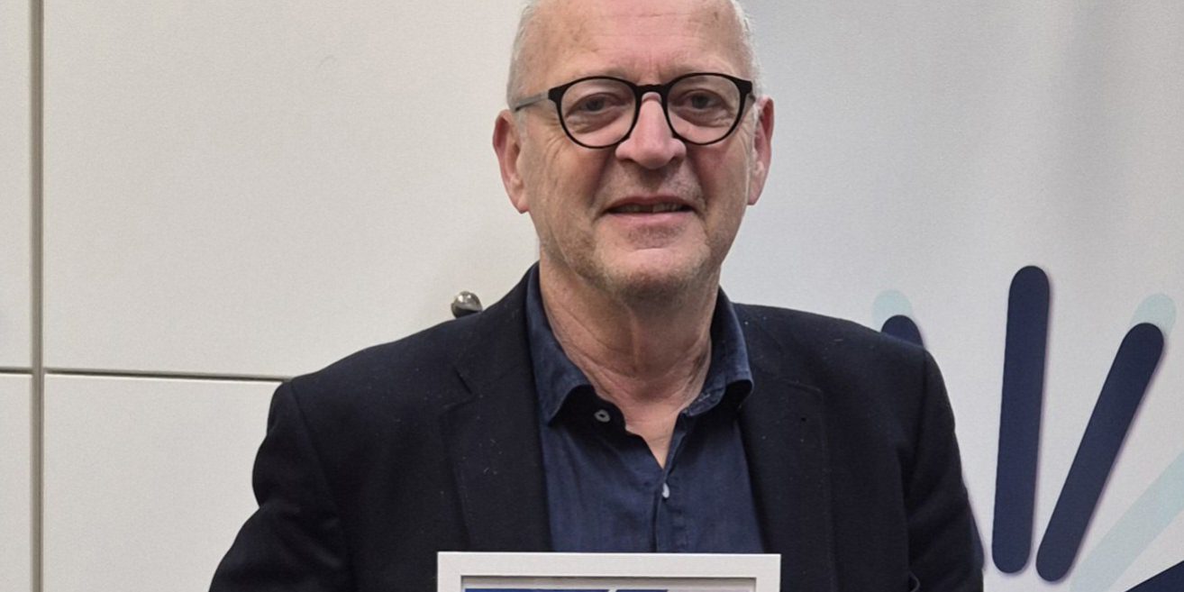 Europese accreditatie Henk heeft een certificaat vast omdat HPC als eerste nederlandse instelling een europese accreditatie heeft behaald.